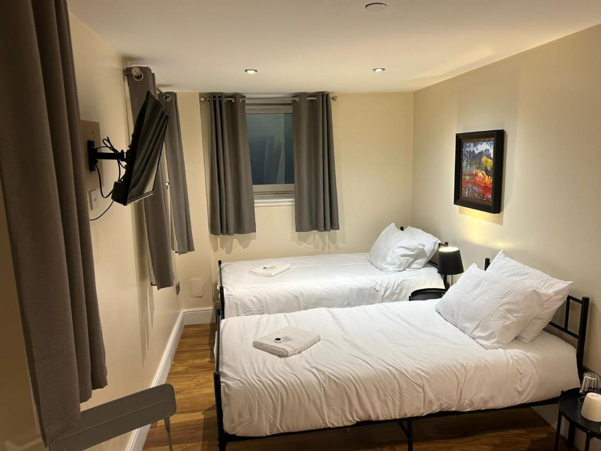 Проживание в семье Twin With En-suite *